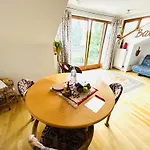 Sonnenloft - Zentrales, Helles Boho-apartement Im Herzen Von