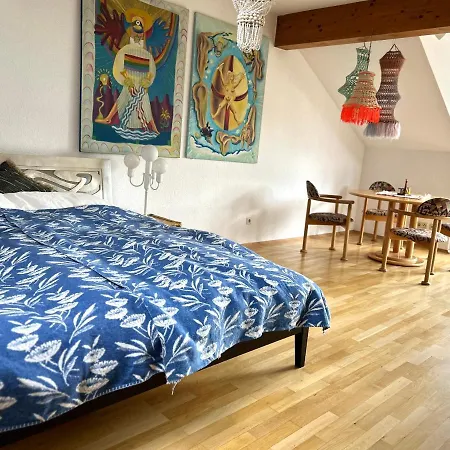 Sonnenloft - Zentrales, Helles Boho-apartement Im Herzen Von