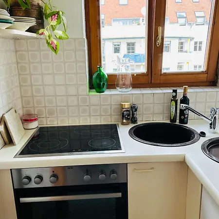 Sonnenloft - Zentrales, Helles Boho-apartement Im Herzen Von *