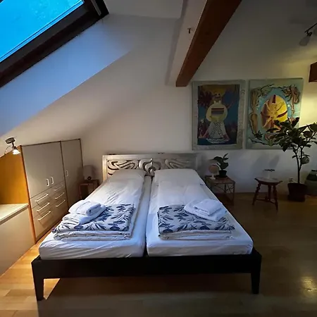 Zentrales, Sonniges Im Herzen Von Apartment