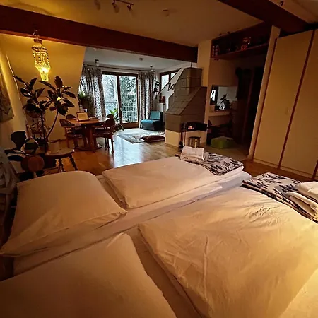 Sonnenloft - Zentrales, Helles Boho-apartement Im Herzen Von Апартаменты