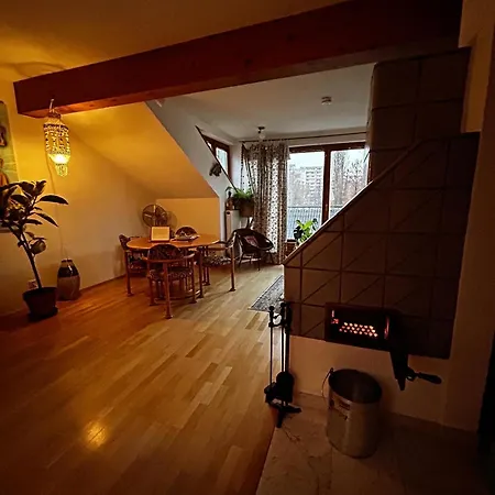 Sonnenloft - Zentrales, Helles Boho-apartement Im Herzen Von