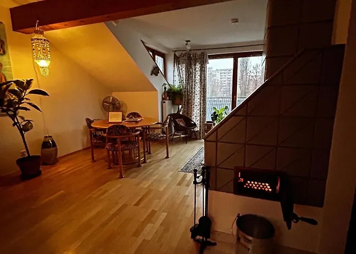 Sonnenloft - Zentrales, Helles Boho-apartement Im Herzen Von